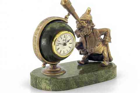 Часы Гномик-астроном